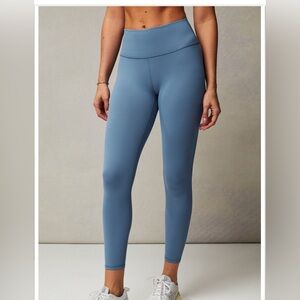 NWT Fabletics Define PowerHold High Waisted 7/8 Leggings Elemental Blue XS